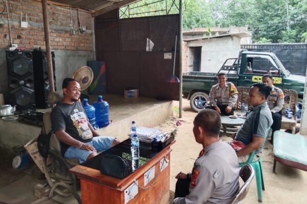 Kapolsek Way Tuba Ajak Warga Jaga Kamtibmas Pasca Pilkada 2024 dan Jelang Akhir Tahun.