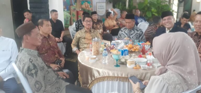 Ansori Sabak Gelar Tasyakuran Halal Bihalal dan Peresmian Pengangkenan Anak secara Adat