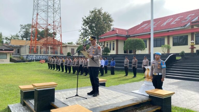 Upacara HKN 2025 : Kapolres Way Kanan Ajak Personel Bekerja Dengan Ikhlas dan Tetap Semangat