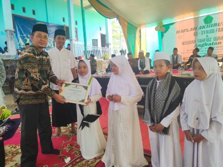 SD Islam As Syauqi Gelar As Syauqi Fair dan Wisuda Tahfidz Angkatan 1 Momen Haflah Pertama, SD Islam As Syauqi Persembahkan Wisuda Tahfidz Angkatan 1