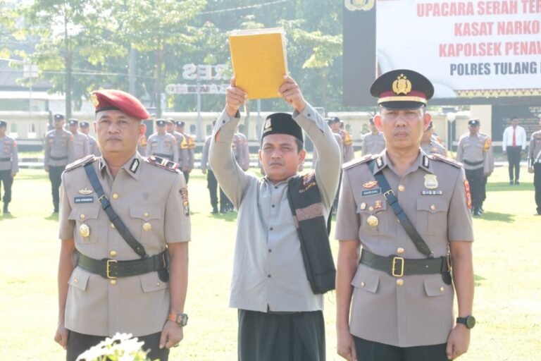 Polres Tulang Bawang Gelar Upacara Sertijab Satu Kasat dan Satu Kapolsek, Berikut Daftar Namanya