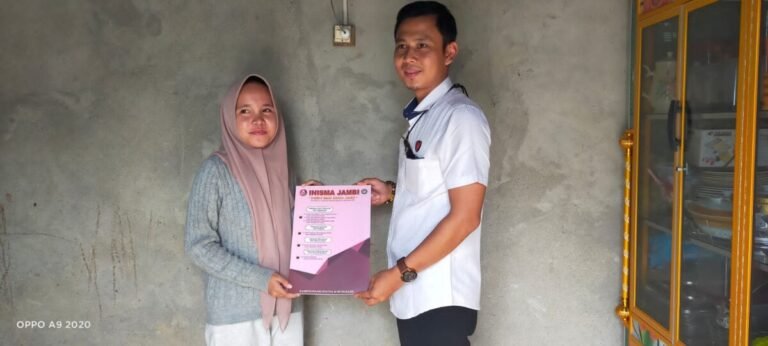 Kapolres Oku Selatan Berikan Bantuan Beasiswa Berprestasi  Melalui Kanit Pidsus Polres Oku Selatan