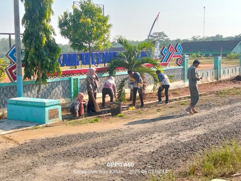 Peringati Hari Lingkungan Hidup Sedunia, Camat Negeri Agung Gelar Kerja Bakti