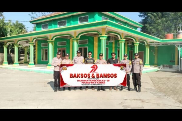 Hari Bhayangkara ke 79, Polsek Kasui Gelar Bakti Sosial di Masjid Nurul Iman