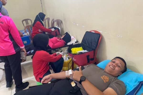 Jelang Hari Bhayangkara Ke – 79, Polres Way Kanan Gelar Bakti Kesehatan Donor Darah