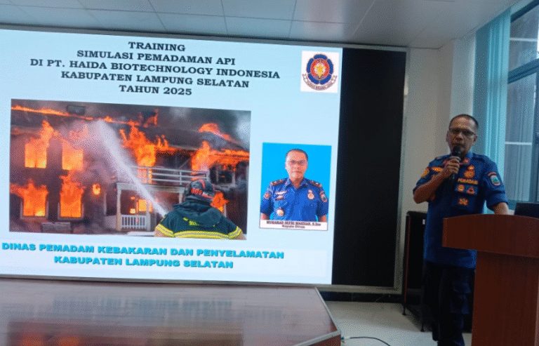 Kepala Dinas Damkarmat Lampung Selatan Berikan Sosialisasi Pencegahan Kebakaran di PT. Haida Biotechnology Indonesia