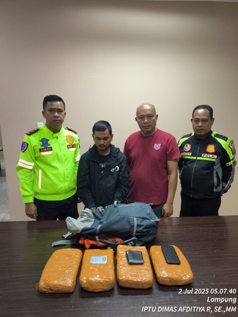 Ganja dalam Bagasi Bus: PJR Polda Lampung Gagalkan Penyelundupan 4 Kg di Tol Bakter