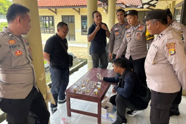 Sipropam Polres Way Kanan Laksanakan Gaktiplin, 2 Kapolsek dan Personel Polsek mendadak di Cek Urine