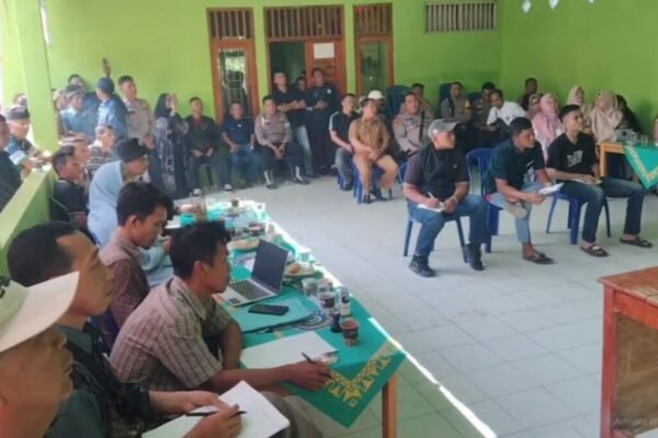Kabag Ops Pimpin Apel Pengaman Pemilihan Kepala Kampung Pergantian Antar Waktu (PAW) di Kasui