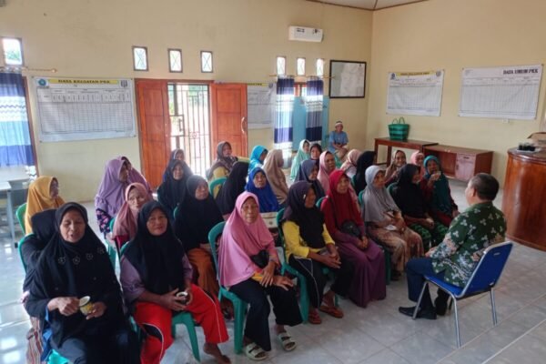 Camat Negeri Agung Edukasi Lansia Terapkan Pola hidup Sehat
