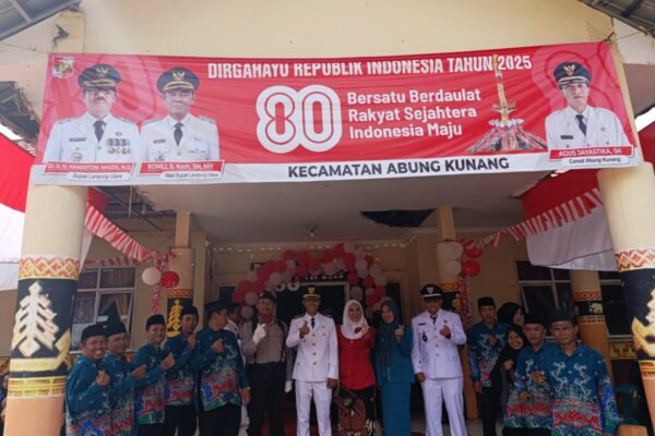 Pemerintah Desa Talang Jembatan Hadiri Upacara HUT RI ke-80 di Kecamatan Abung Kunang