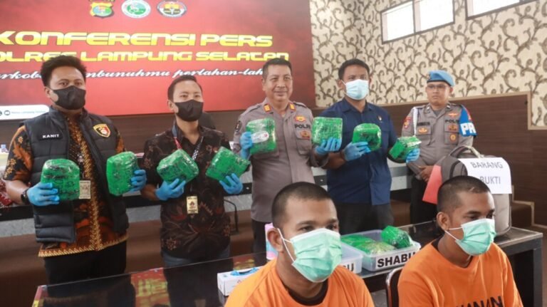 Polisi Gagalkan Penyelundupan 11,8 Kg Sabu di Lampung Selatan, Dua Kurir Asal Aceh Ditangkap.