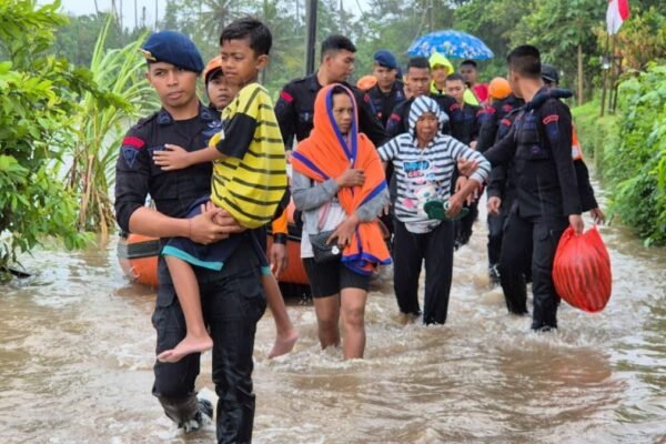 Polri Siapkan Bantuan dan Trauma Healing untuk Korban Banjir dan Longsor di Bali