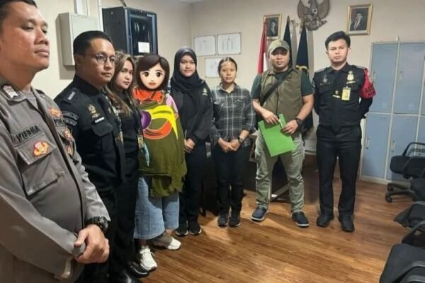 Polri dan Kepolisian Singapura Bekerja Sama Bongkar Sindikat Perdagangan Bayi Lintas Negara