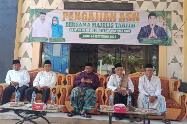 Tingkatkan Iman Dan Taqwa Camat Negeri Agung Gelar Pengajian