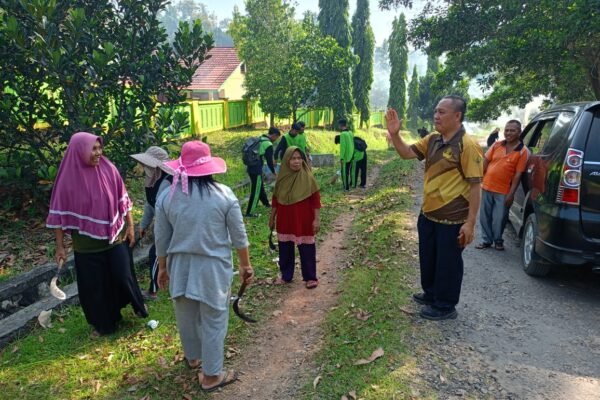 Camat Negeri Agung Gelar World Cleanup Day