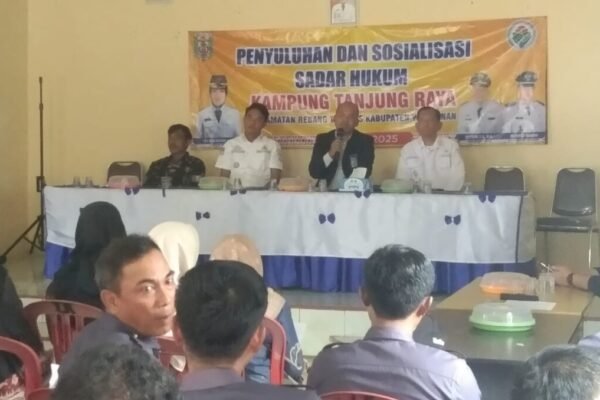 Sosialisasi sadar hukum,Camat Rebang Tangkas Hadiri Penyuluhan di Kampung Tanjung Raya