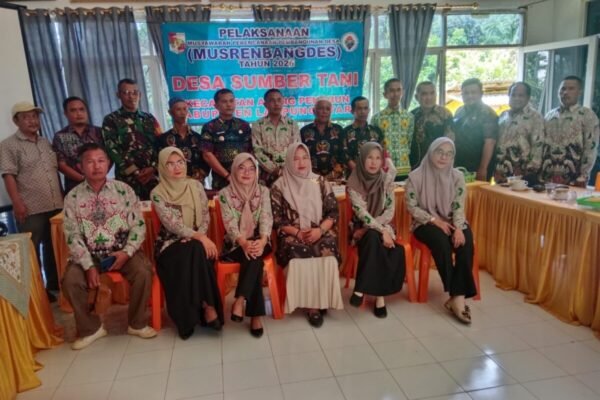 Camat Abung pekurun Darwis Setia Budi S.E., M.M., Resmi buka Musrenbang Desa Sumber Tani Tahun 2025
