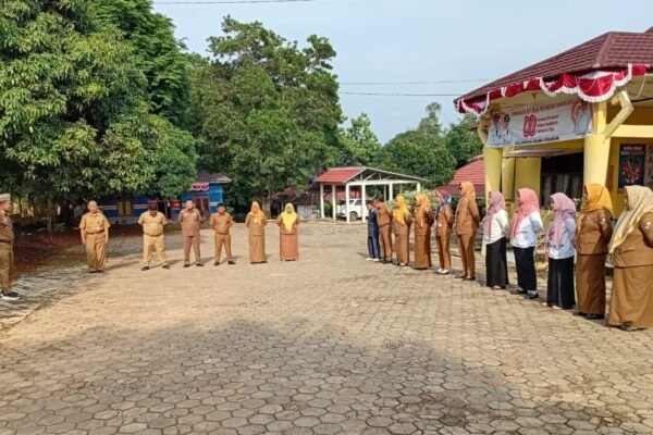 Camat Abung Pekurun Pimpin Apel Pagi, Ajak ASN dan P3K Bersinergi Majukan Kecamatan