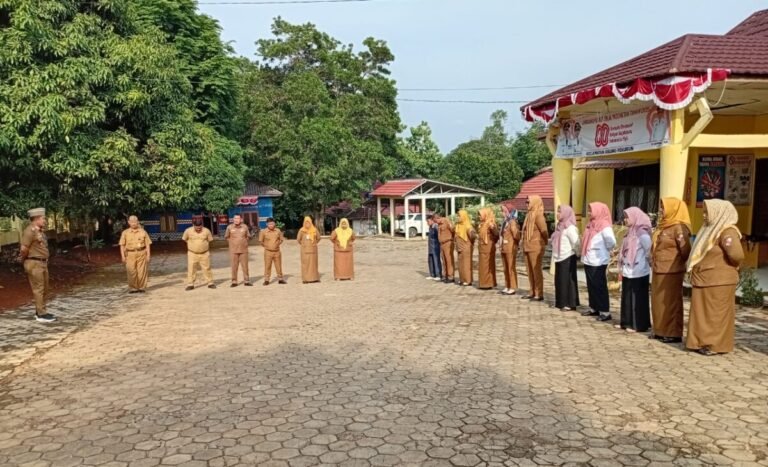 Camat Abung Pekurun Pimpin Apel Pagi, Ajak ASN dan P3K Bersinergi Majukan Kecamatan