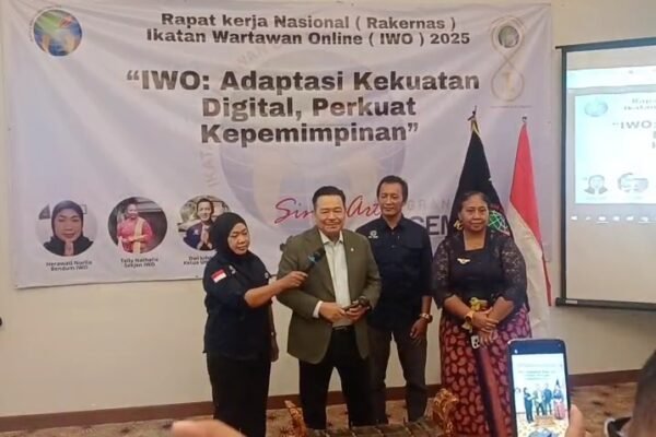 Wamenko Otto Hasibuan Tekankan Peran Media dalam Memperkuat Demokrasi di Era Digital