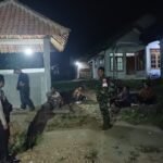 Bhabinkamtibmas Polsek Blambangan Umpu Sambangi Pos Ronda Kampung Karya Agung