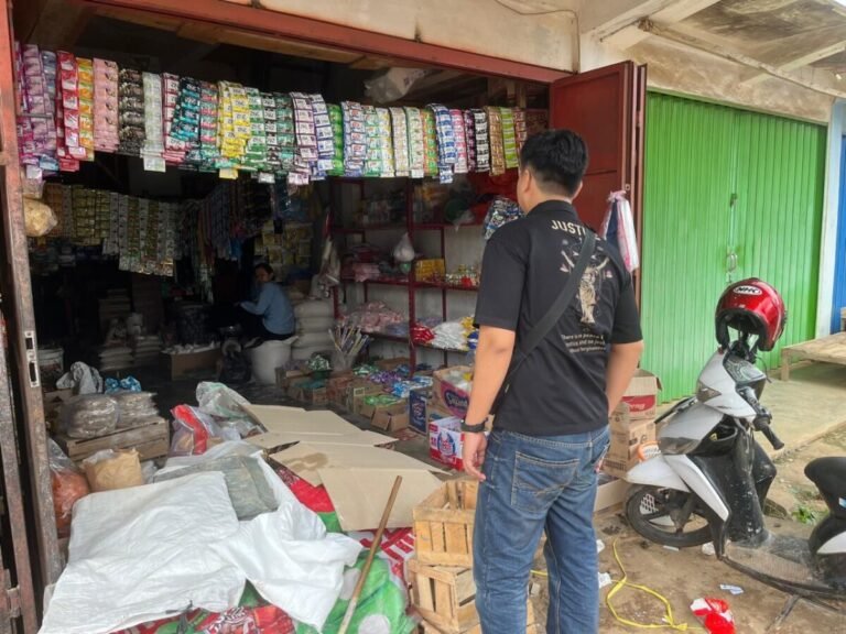 Satgas Saber Polres Lampung Utara Pantau Harga dan Mutu Pangan di Pasar Central Kota Alam