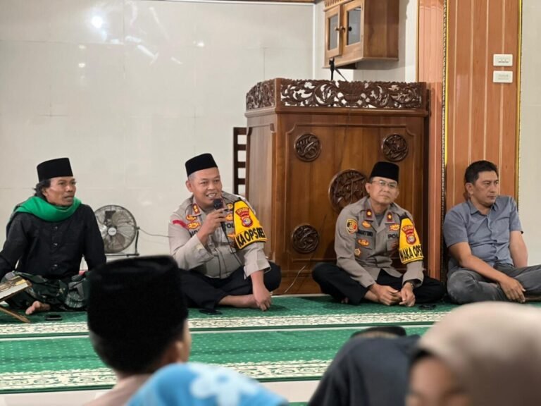 Kapolres Way Kanan Buka Bersama Anak Yatim Piatu di Penghujung Bulan Ramadhan 1447