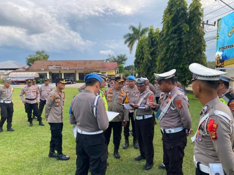 Polres Way Kanan Siagakan Ratusan Personel Amankan Perayaan Malam Takbiran*